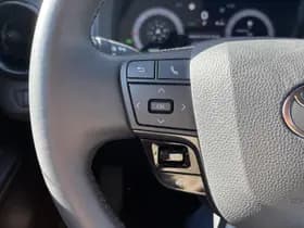 Toyota C-hr thumbnail 31