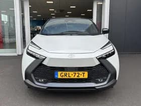 Toyota C-hr thumbnail 2