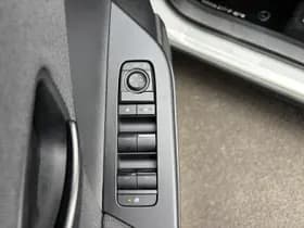 Toyota C-hr thumbnail 27