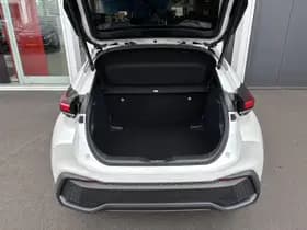Toyota C-hr thumbnail 29