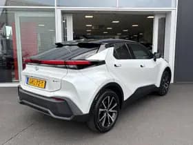 Toyota C-hr thumbnail 7