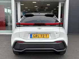 Toyota C-hr thumbnail 8