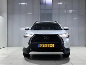 Toyota Corolla-cross thumbnail 2