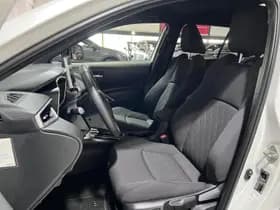 Toyota Corolla-cross thumbnail 31