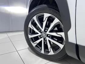 Toyota Corolla-cross thumbnail 36