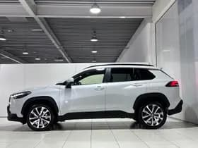 Toyota Corolla-cross thumbnail 5