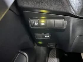 Toyota Corolla-cross thumbnail 68