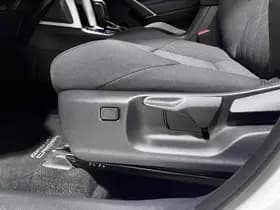 Toyota Corolla-cross thumbnail 72