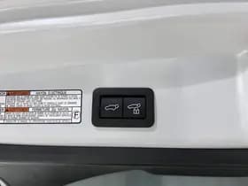 Toyota Corolla-cross thumbnail 78