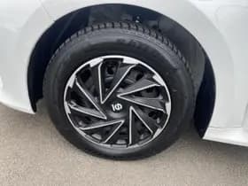 Toyota Yaris thumbnail 15