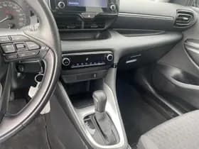 Toyota Yaris thumbnail 31