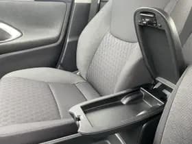 Toyota Yaris thumbnail 40