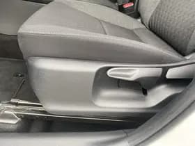 Toyota Yaris thumbnail 67