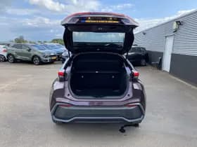 Toyota C-hr thumbnail 11