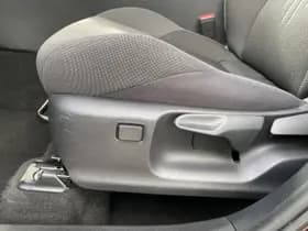 Toyota C-hr thumbnail 16