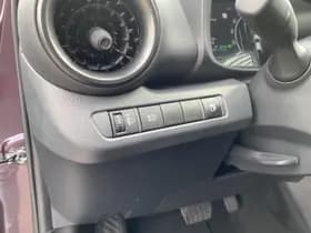 Toyota C-hr thumbnail 17