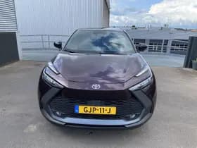 Toyota C-hr thumbnail 4