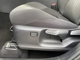 Toyota C-hr thumbnail 55