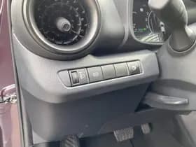 Toyota C-hr thumbnail 56