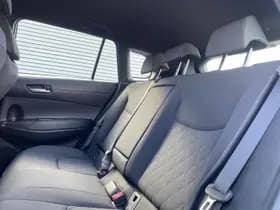 Toyota Corolla-cross thumbnail 16