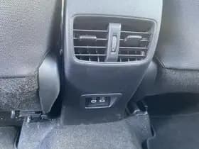 Toyota Corolla-cross thumbnail 44