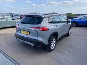 Toyota Corolla-cross thumbnail 9