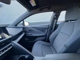 Toyota C-hr thumbnail 38