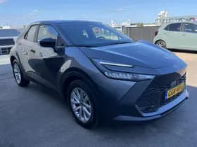 Toyota C-hr thumbnail 6