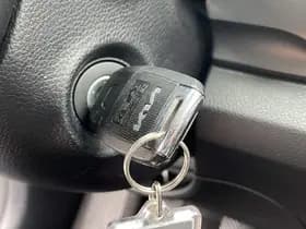 Kia Stonic thumbnail 81