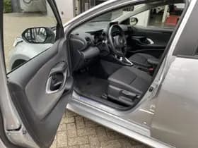 Toyota Yaris thumbnail 17