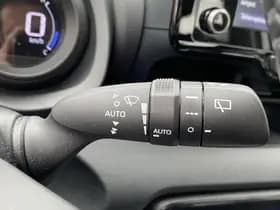 Toyota Yaris thumbnail 28