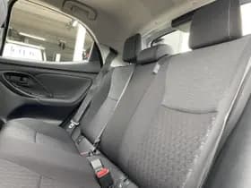 Toyota Yaris thumbnail 37