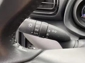 Toyota Yaris thumbnail 67