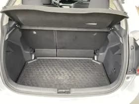 Toyota Yaris thumbnail 8