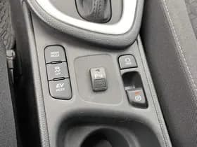 Toyota Yaris thumbnail 74