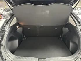 Toyota Yaris-cross thumbnail 17