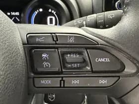 Toyota Yaris-cross thumbnail 6