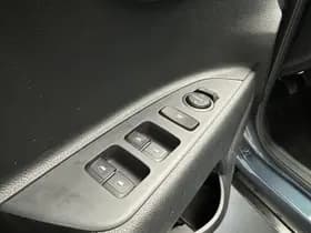 Kia Stonic thumbnail 3