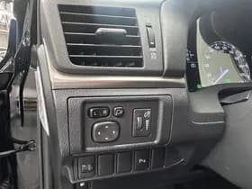 Lexus Ct thumbnail 39