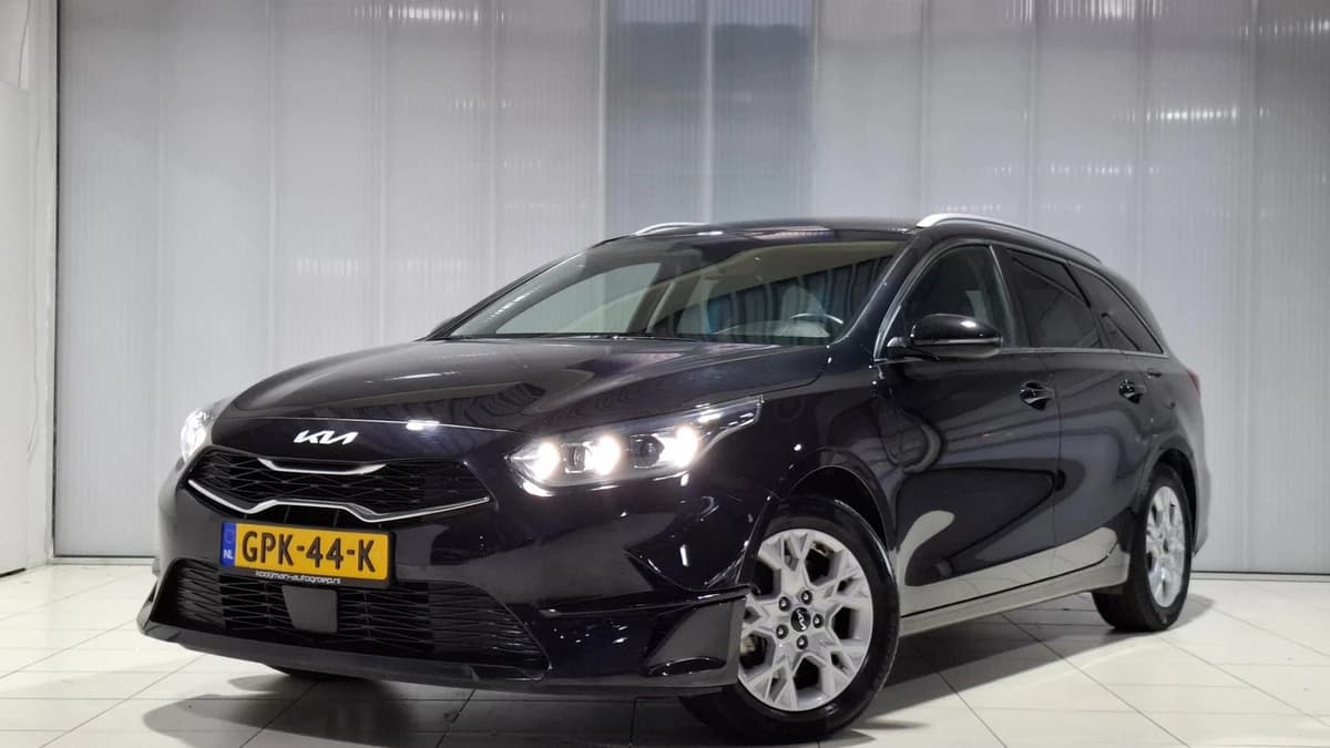 Kia Ceed-sportswagon — foto 1