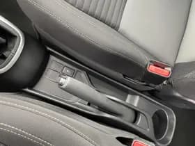 Toyota Yaris thumbnail 33