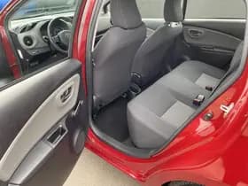 Toyota Yaris thumbnail 79