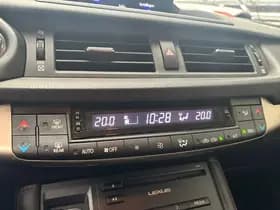 Lexus Ct thumbnail 32