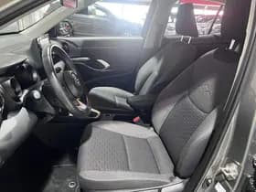 Toyota Yaris-cross thumbnail 36