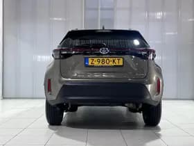 Toyota Yaris-cross thumbnail 5