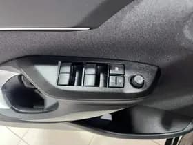 Toyota Yaris-cross thumbnail 50