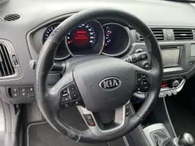 Kia Rio thumbnail 22