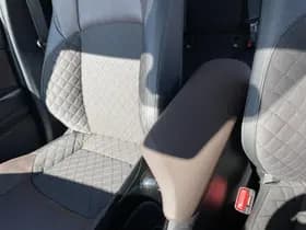 Toyota C-hr thumbnail 45