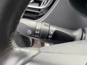 Toyota C-hr thumbnail 25