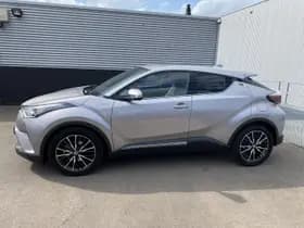 Toyota C-hr thumbnail 4